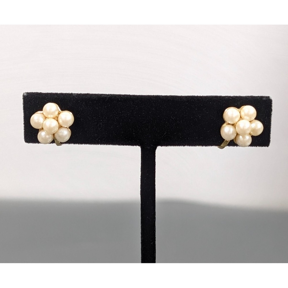 Vintage Gold Tone Faux Pearl Flower Dainty Clip‎ On Earrings Huggie Coquette